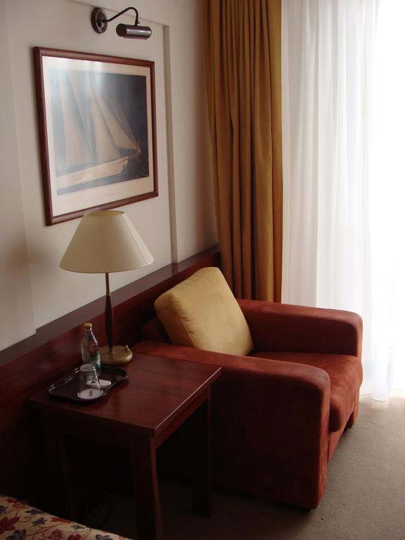 Hotel Dal 格但斯克 外观 照片