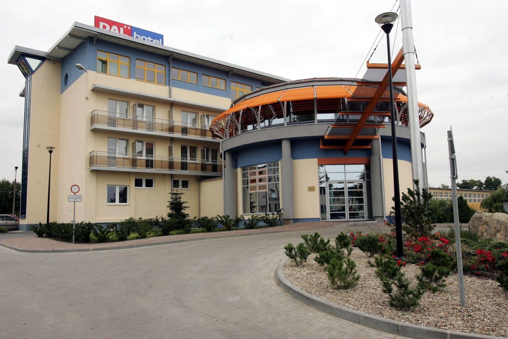 Hotel Dal 格但斯克 外观 照片